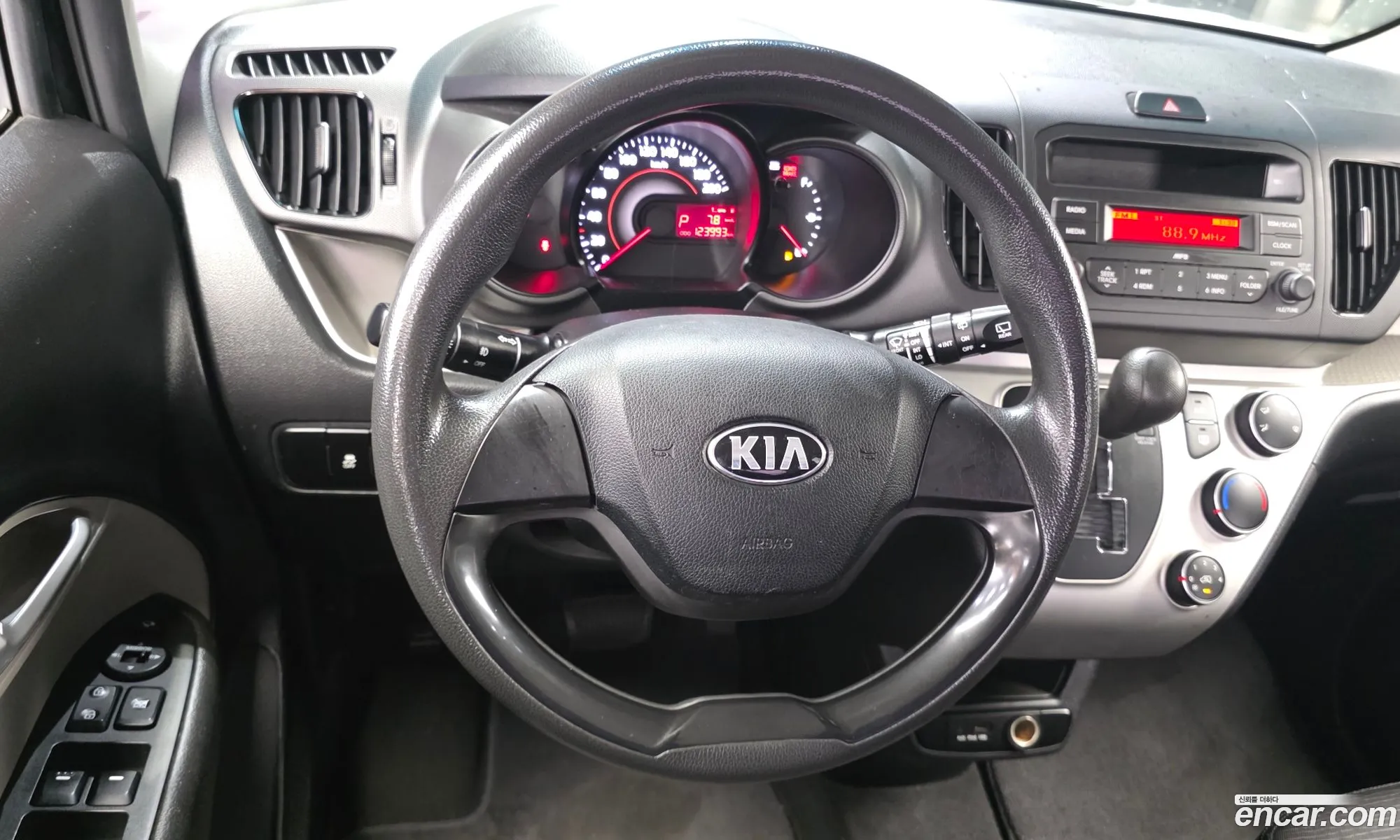 Kia Ray 2017 — 10