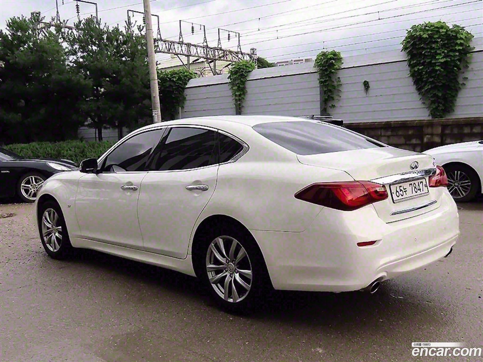 Infiniti Q70 2015 — 11