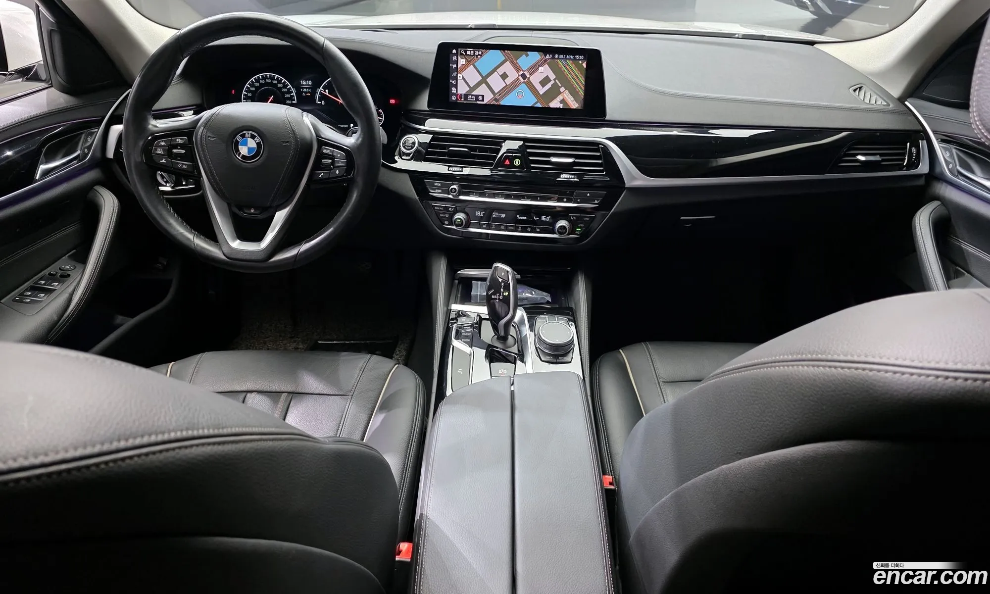 BMW 5 Series 2019 WBAJK7103KGL29322 — 4