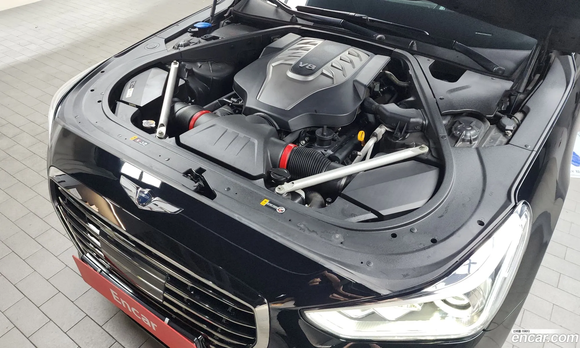 Genesis EQ900 2016 — 11