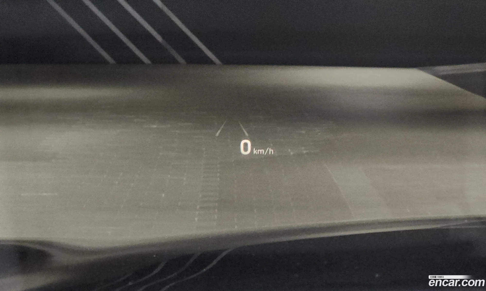 Genesis EQ900 2016 — 18