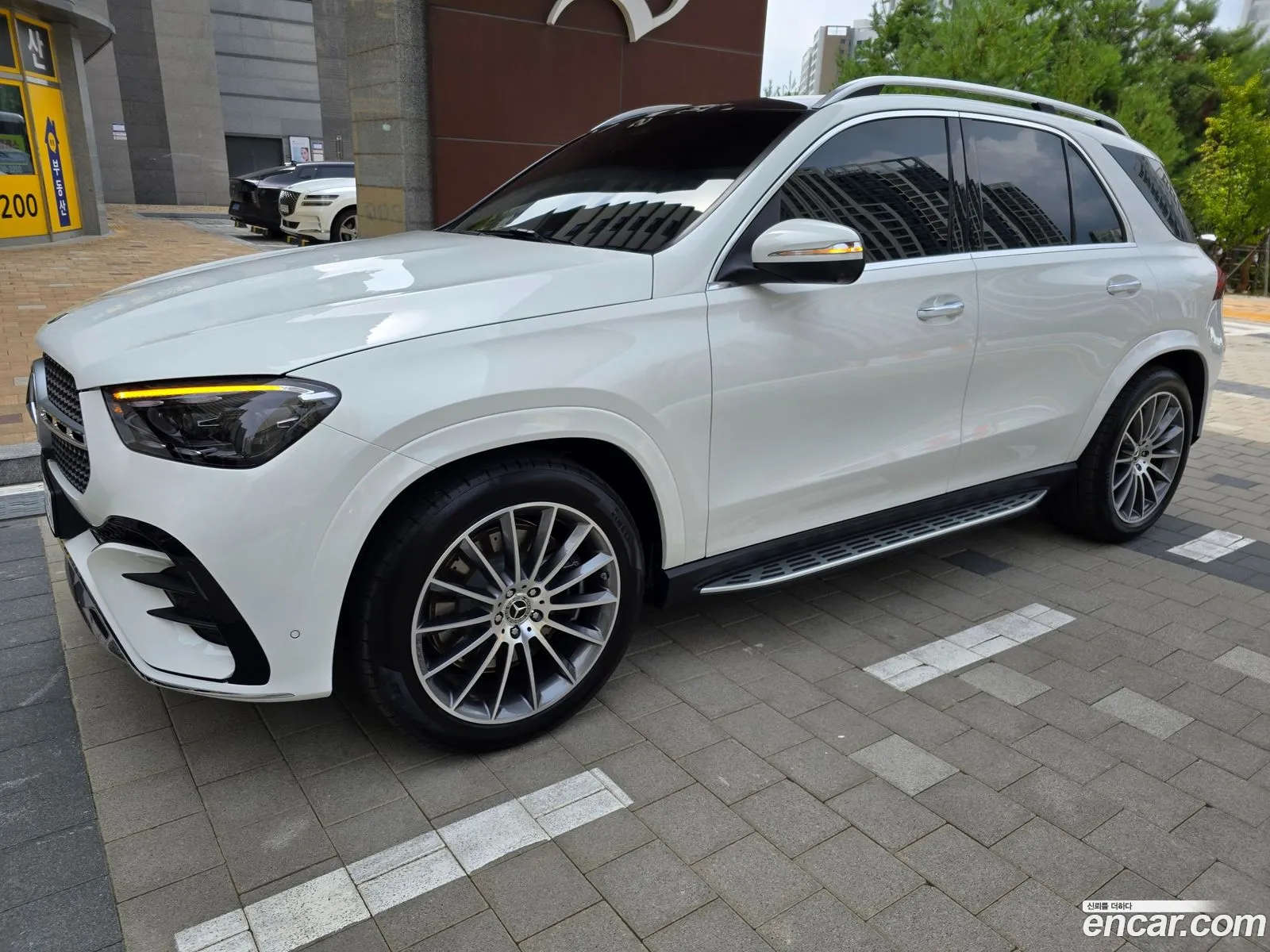 Mercedes-Benz GLE-Class W167 2025 — 12