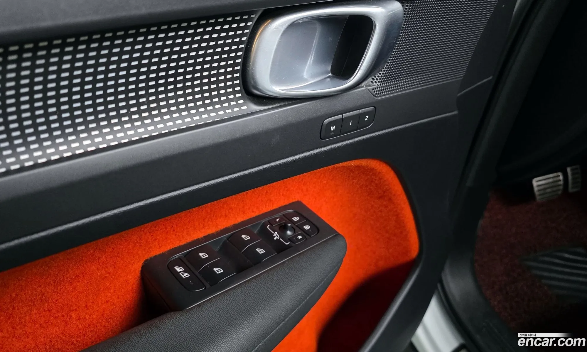 Volvo XC40 2019 YV1XZACACL2201248 — 9