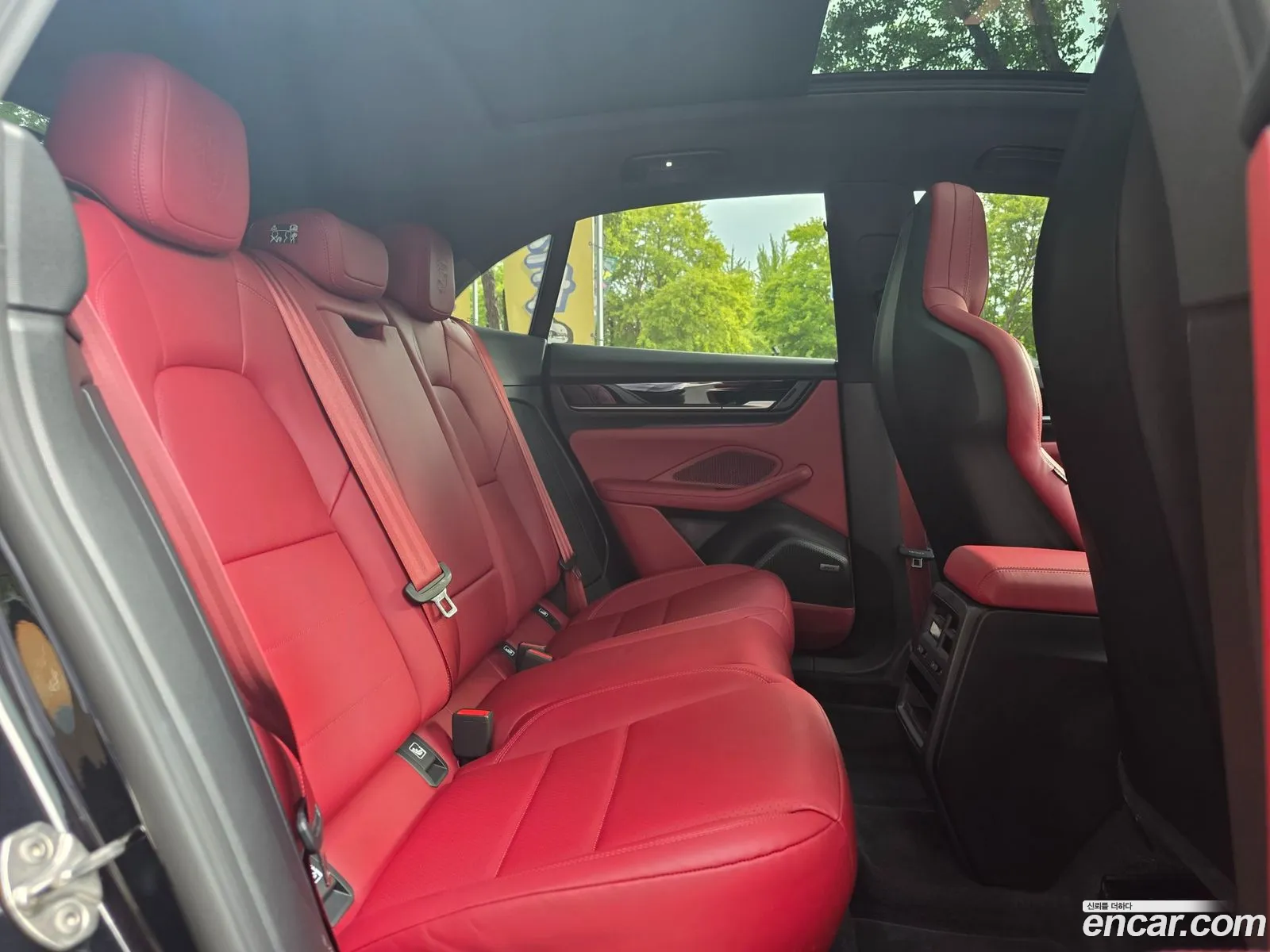 Porsche Macan EV 2025 — 16