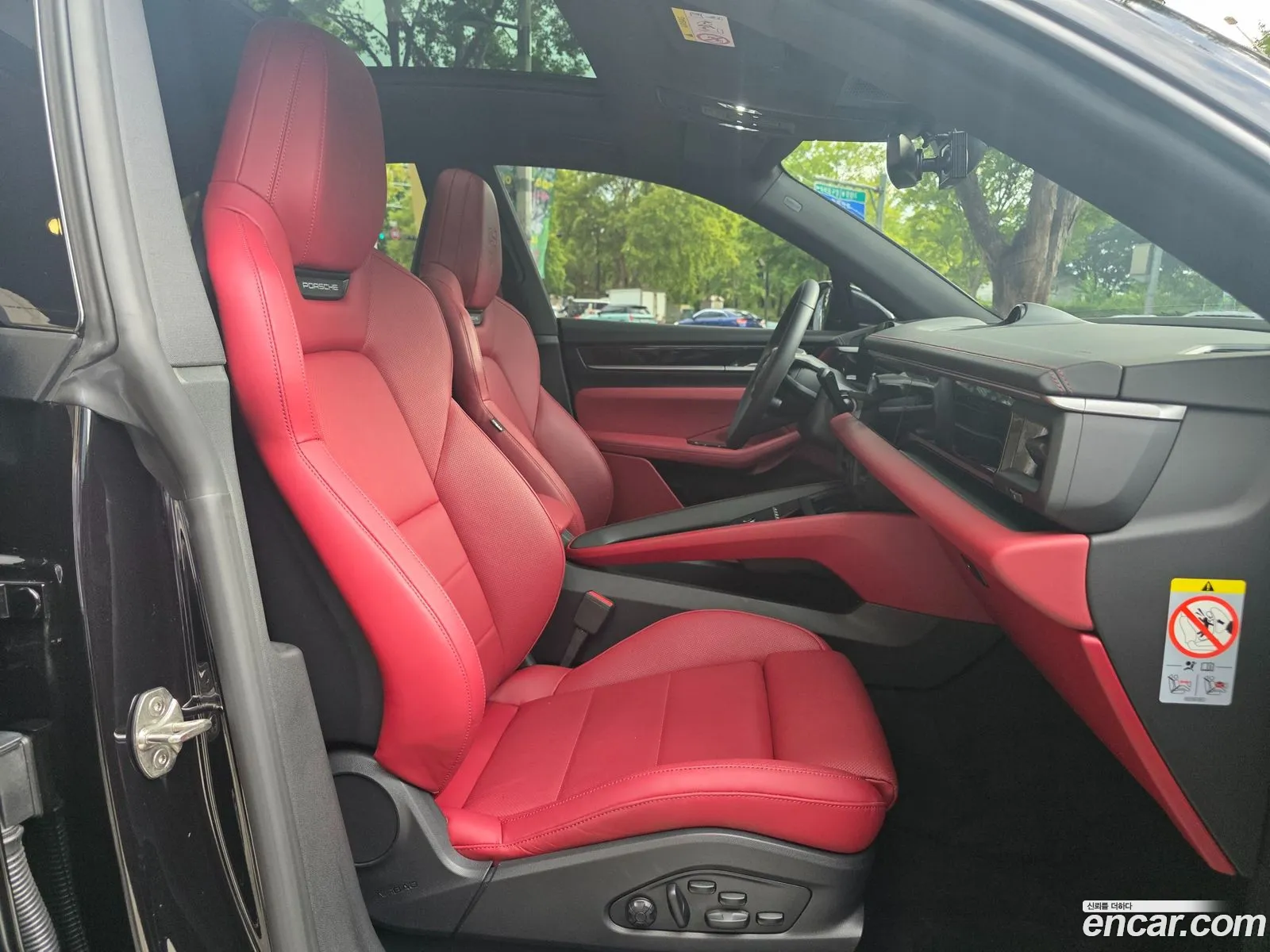 Porsche Macan EV 2025 — 2