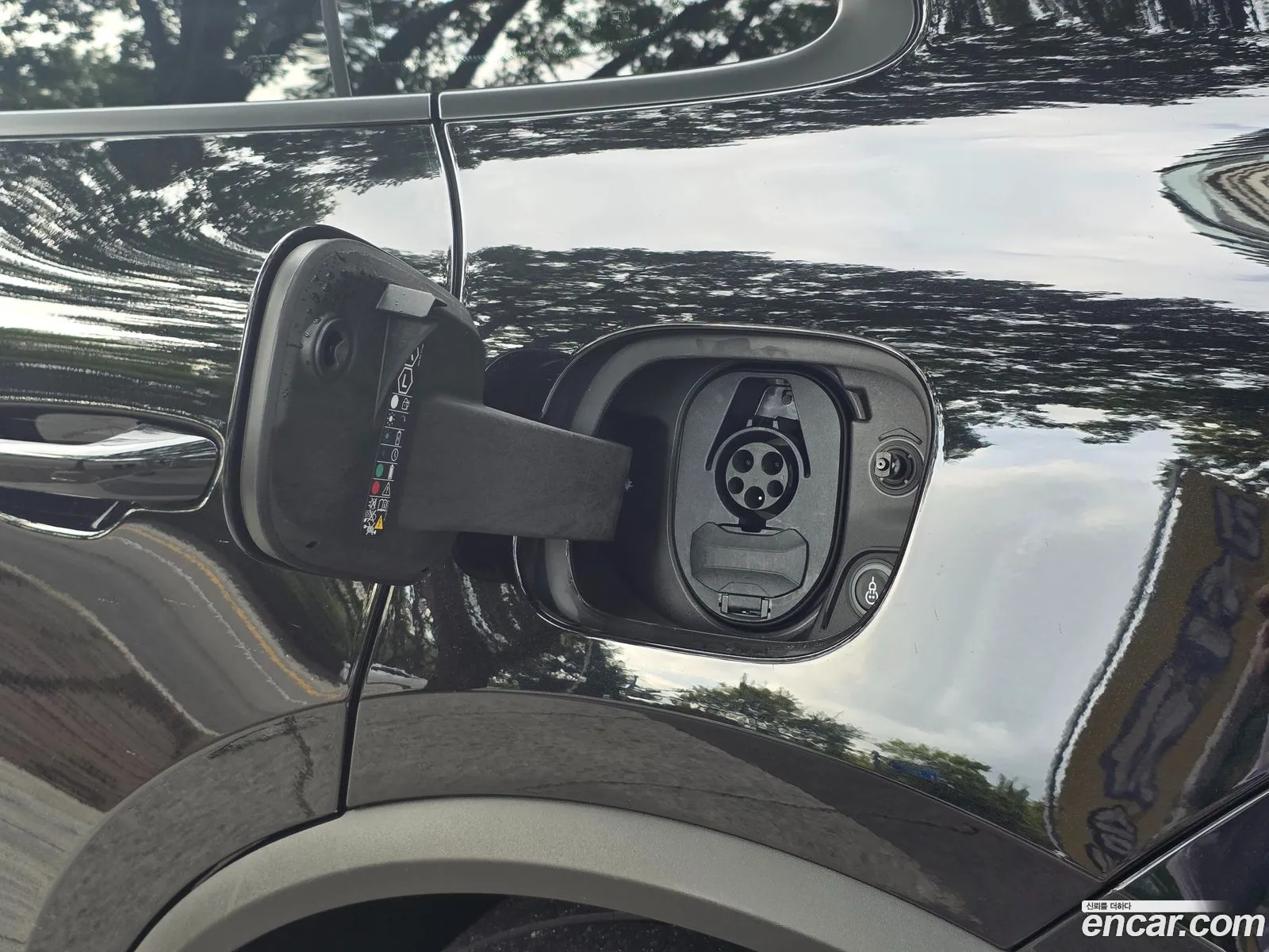 Porsche Macan EV 2025 — 12