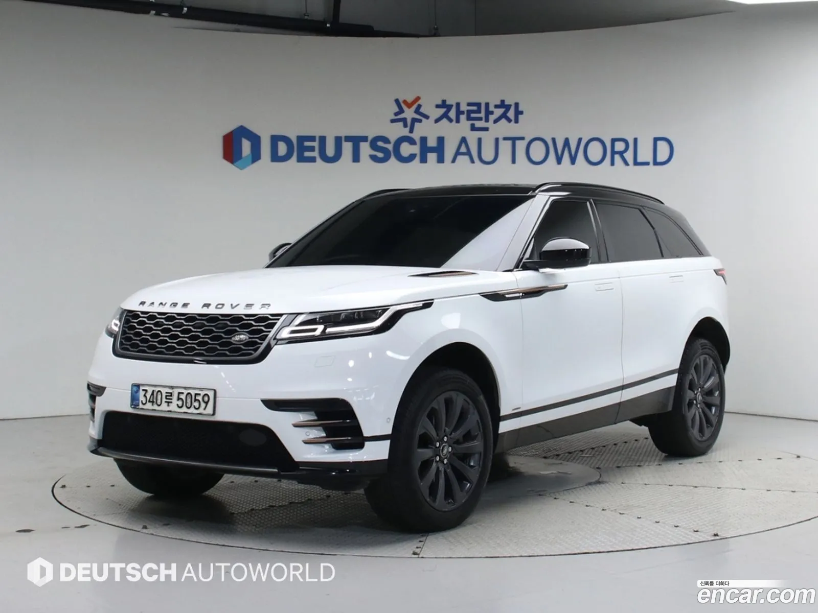 Land Rover Range Rover Velar 2020 — 17