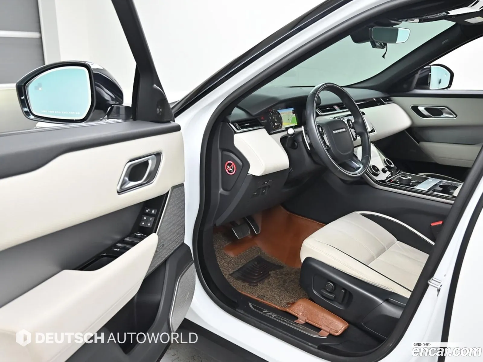 Land Rover Range Rover Velar 2020 — 13