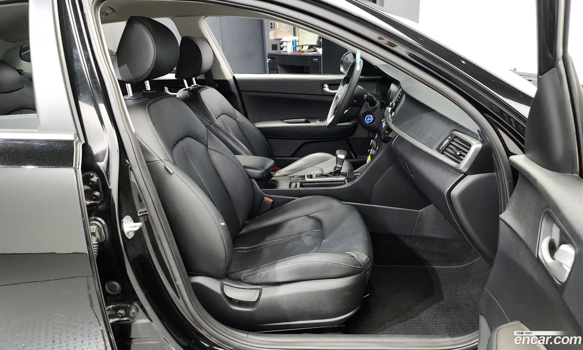 Kia K5 2019 — 16