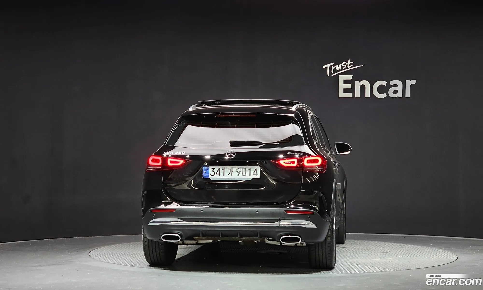 Mercedes-Benz GLA-Class H247 2023 — 17