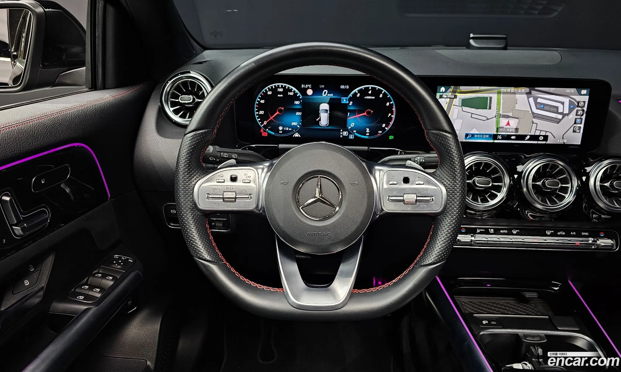 Mercedes-Benz GLA-Class H247 2023 — 8