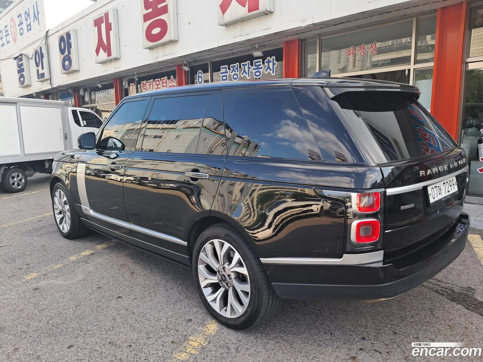 Land Rover Range Rover 2019 — 14