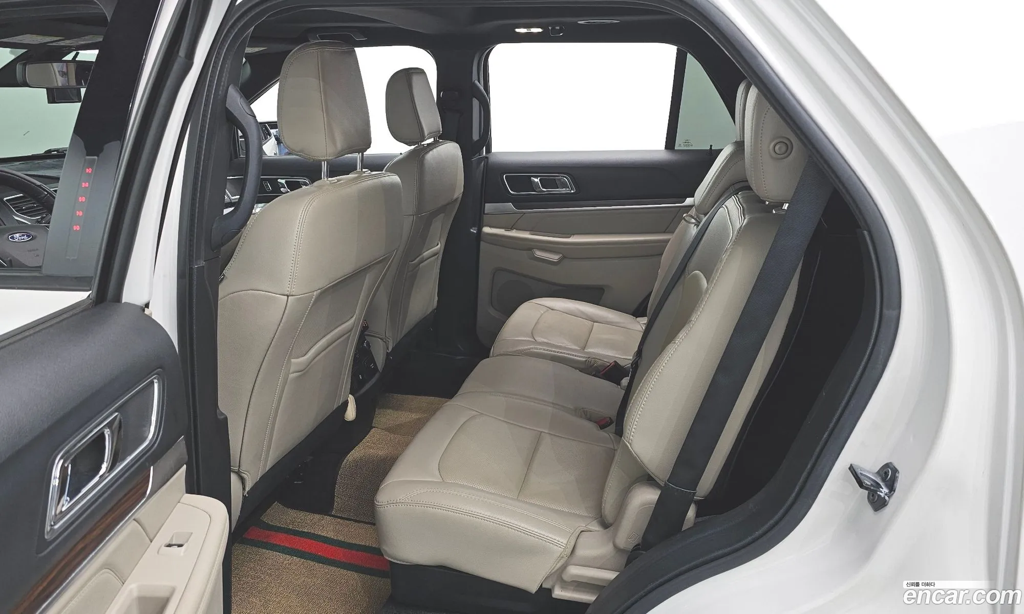 Ford Explorer 2018 — 9