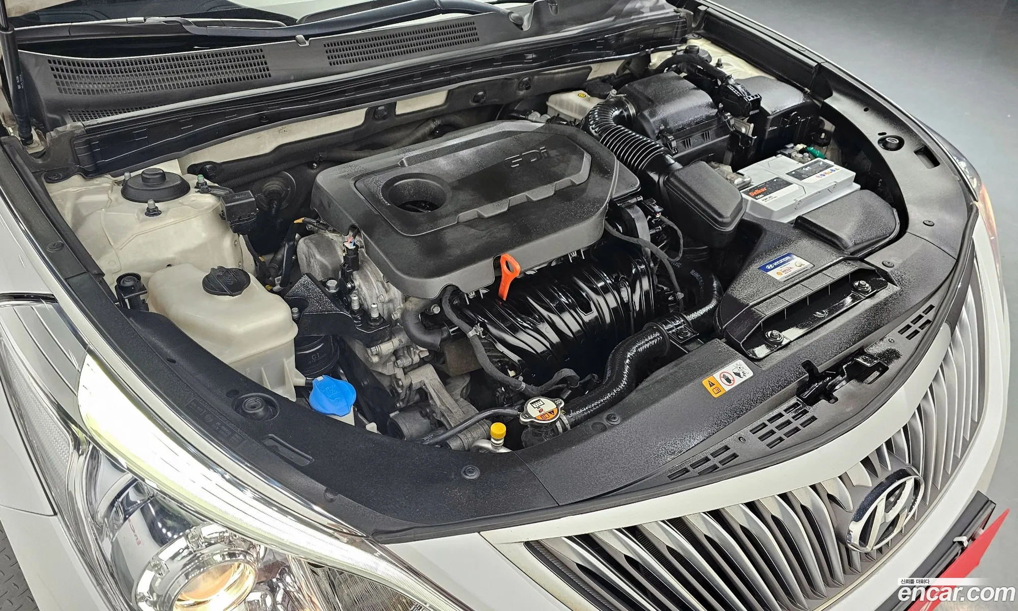 Hyundai Grandeur HG 2014 — 17