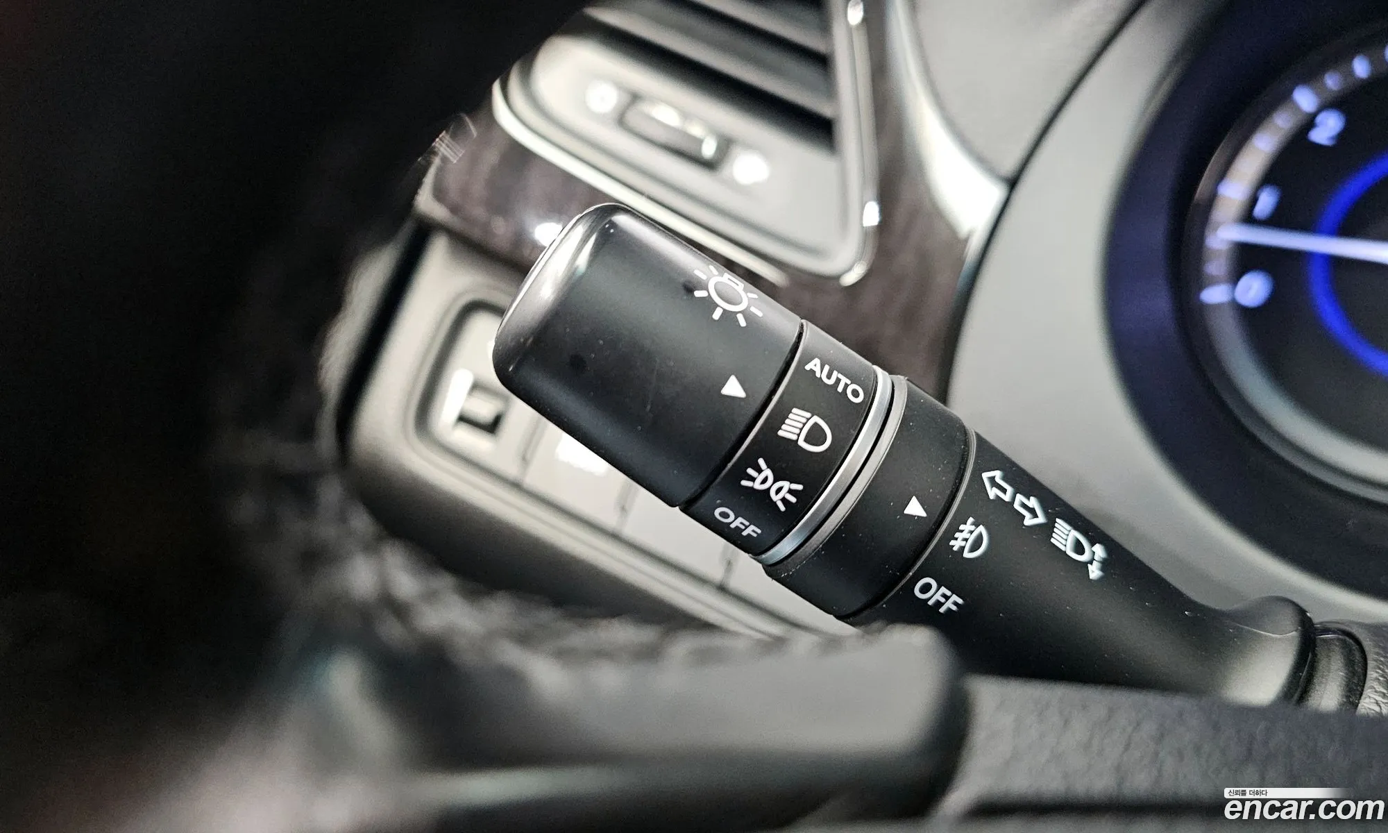 Hyundai Grandeur HG 2014 — 16