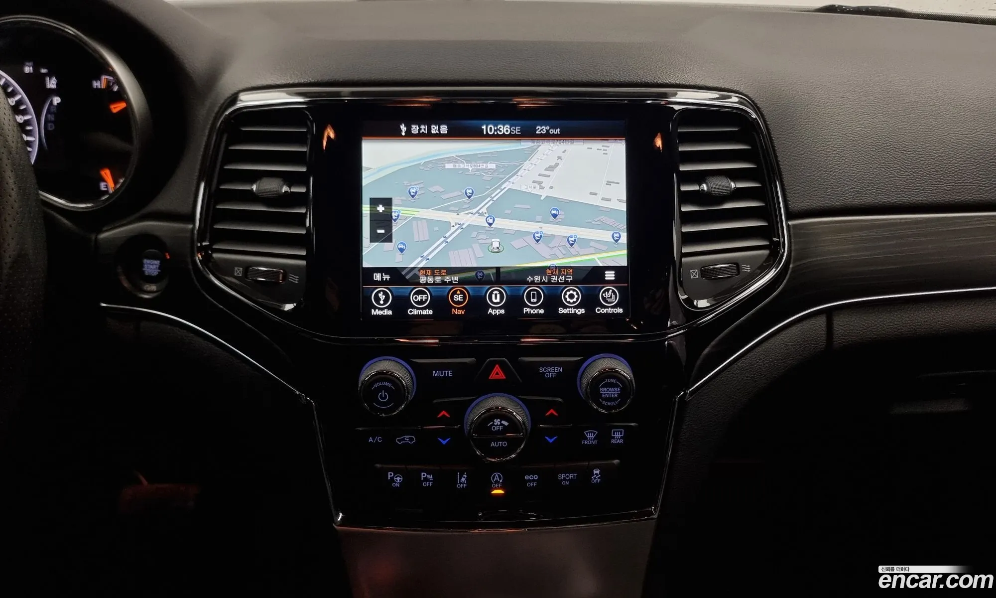Jeep Grand Cherokee 2021 — 4