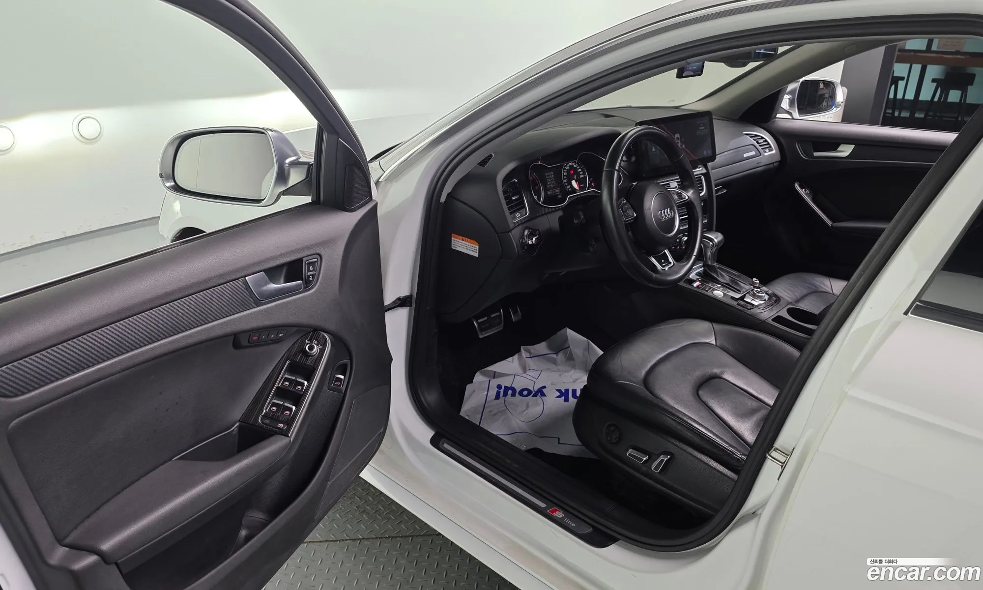 Audi A4 2014 11111111111111111 — 18