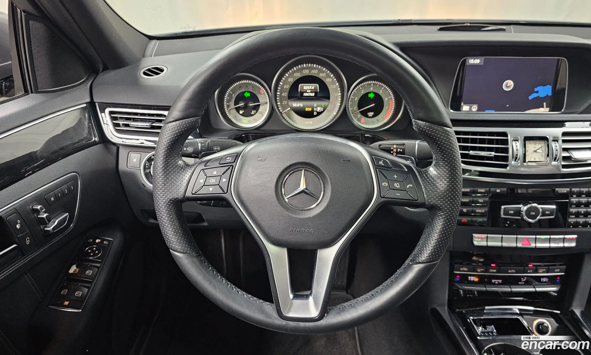 Mercedes-Benz E-Class W212 2013 WDDHF5FBXEA863810 — 11