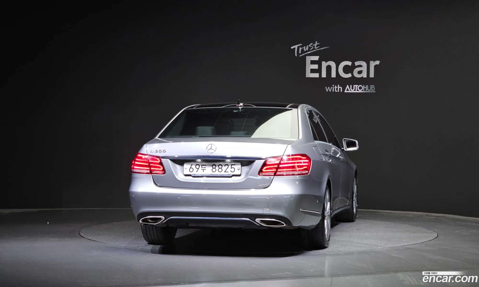 Mercedes-Benz E-Class W212 2013 WDDHF5FBXEA863810 — 4