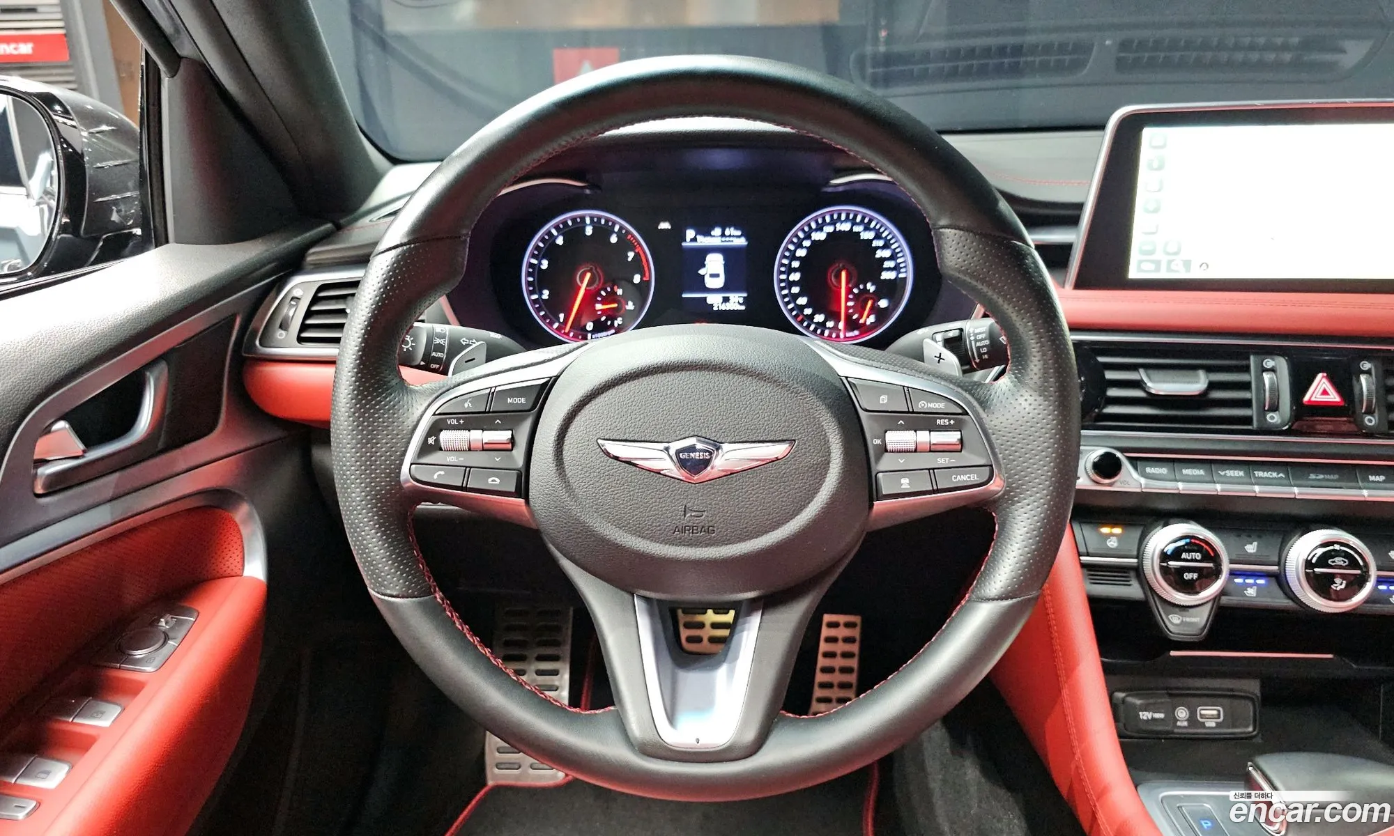 Genesis G70 2018 — 16