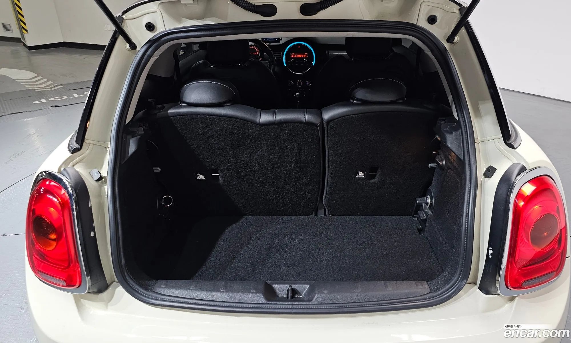 Mini Cooper 2016 WMWXP5104G2A92721 — 19