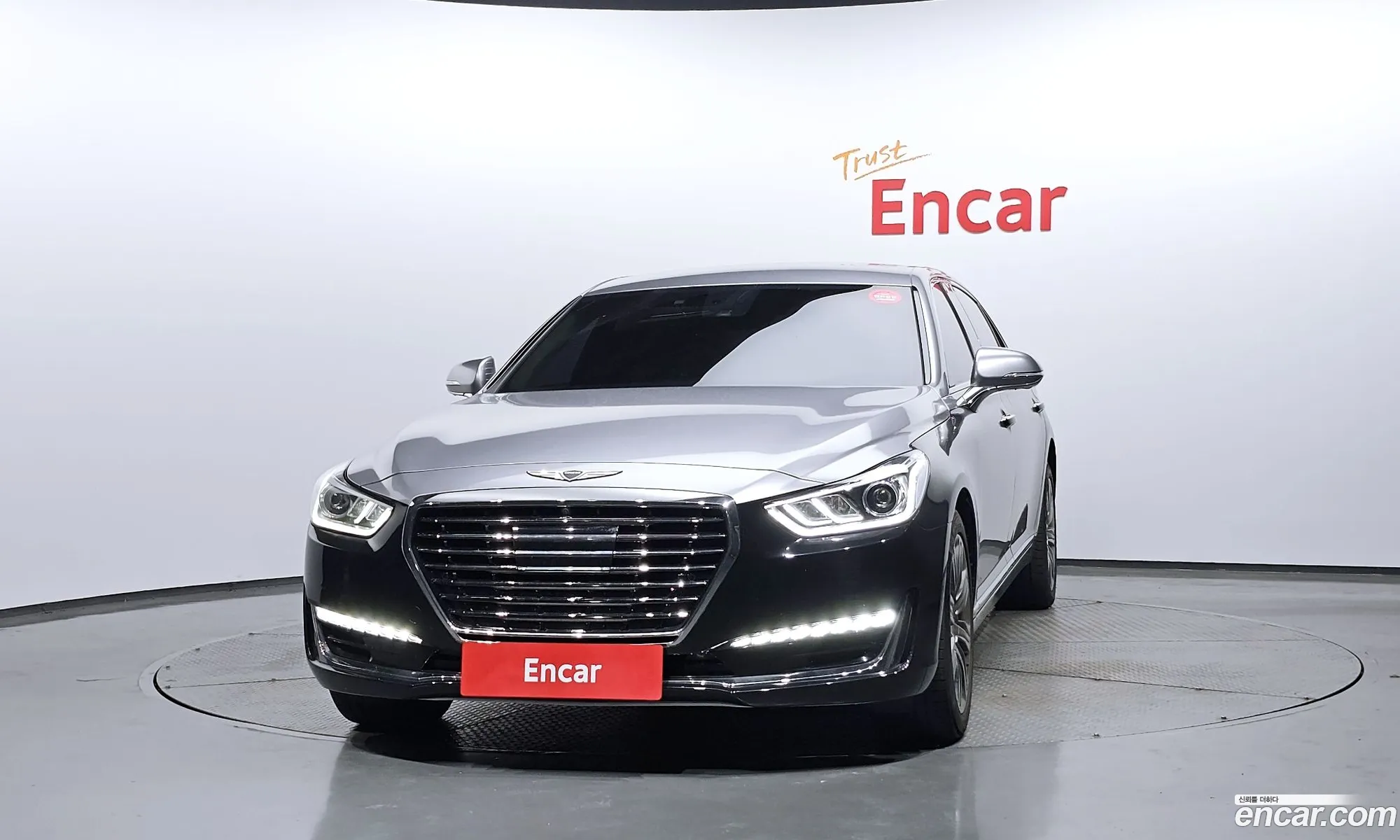 Genesis EQ900 2016 — 13