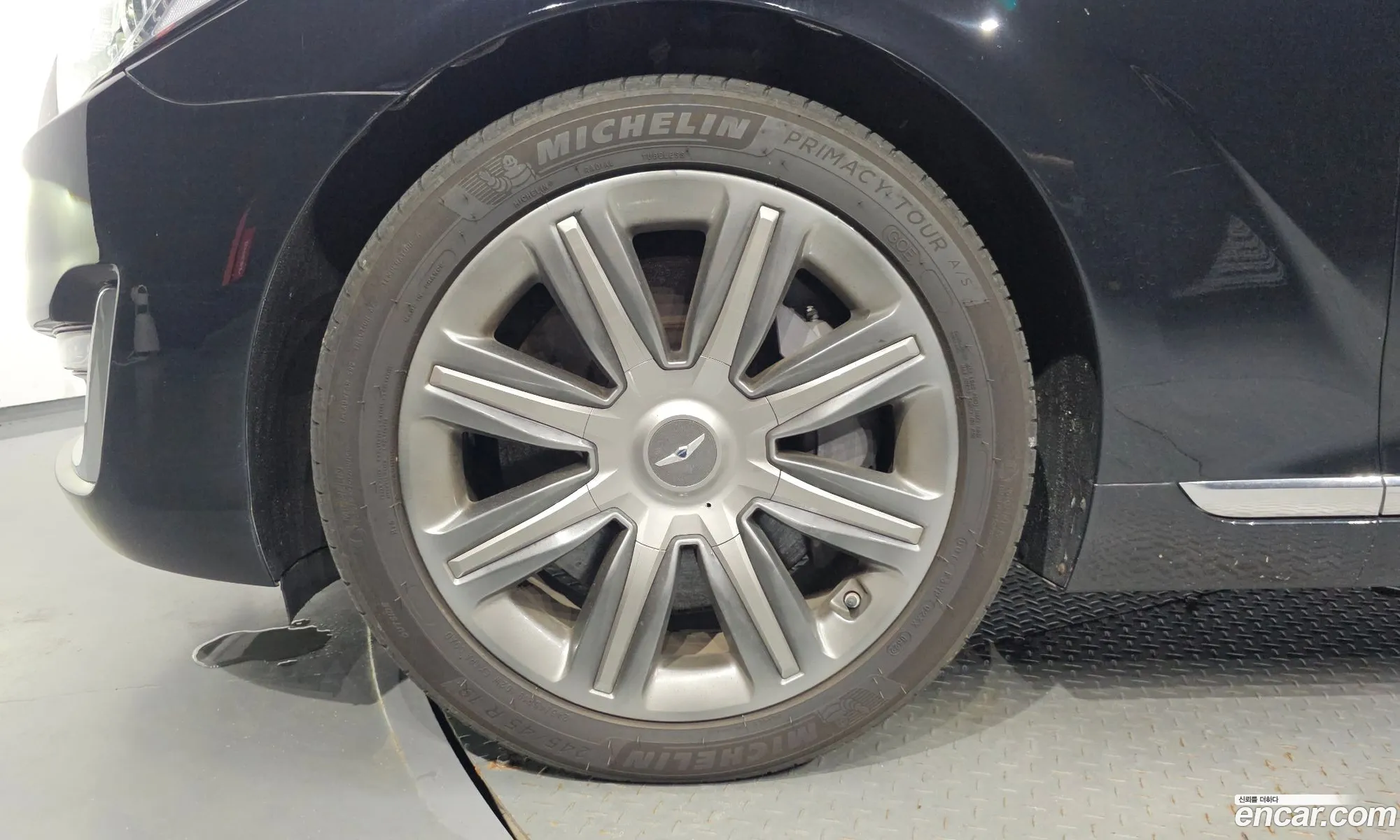 Genesis EQ900 2016 — 7