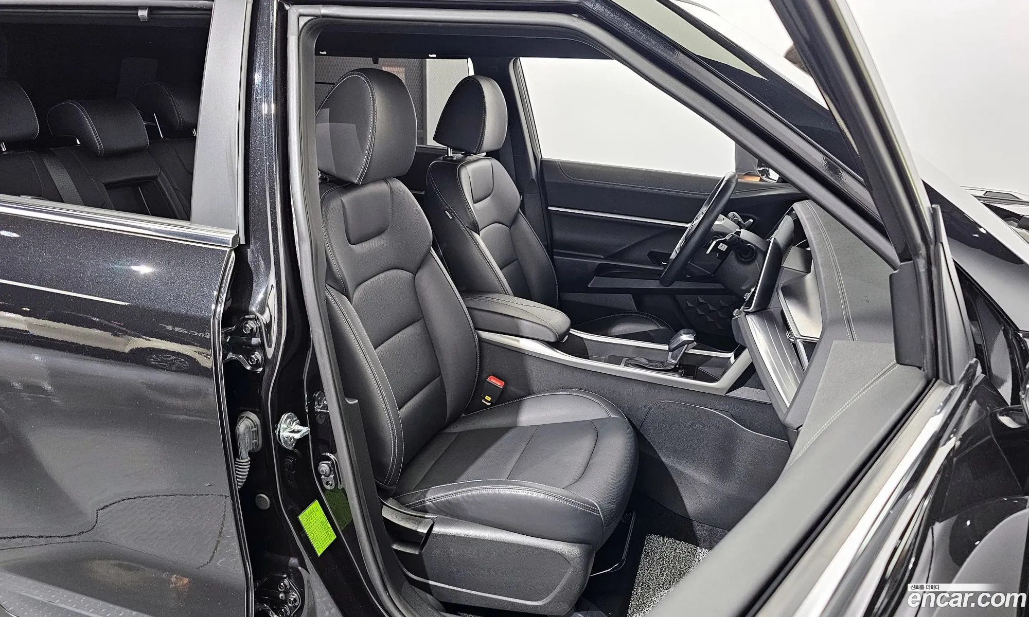 KG Mobility (SsangYong) Torres 2023 — 9