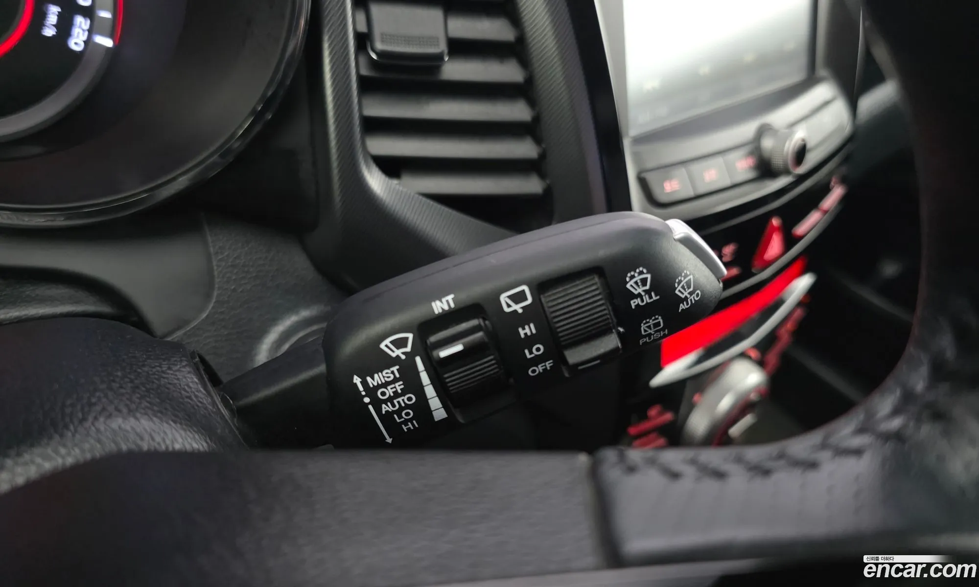 KG Mobility (SsangYong) Tivoli 2017 — 5