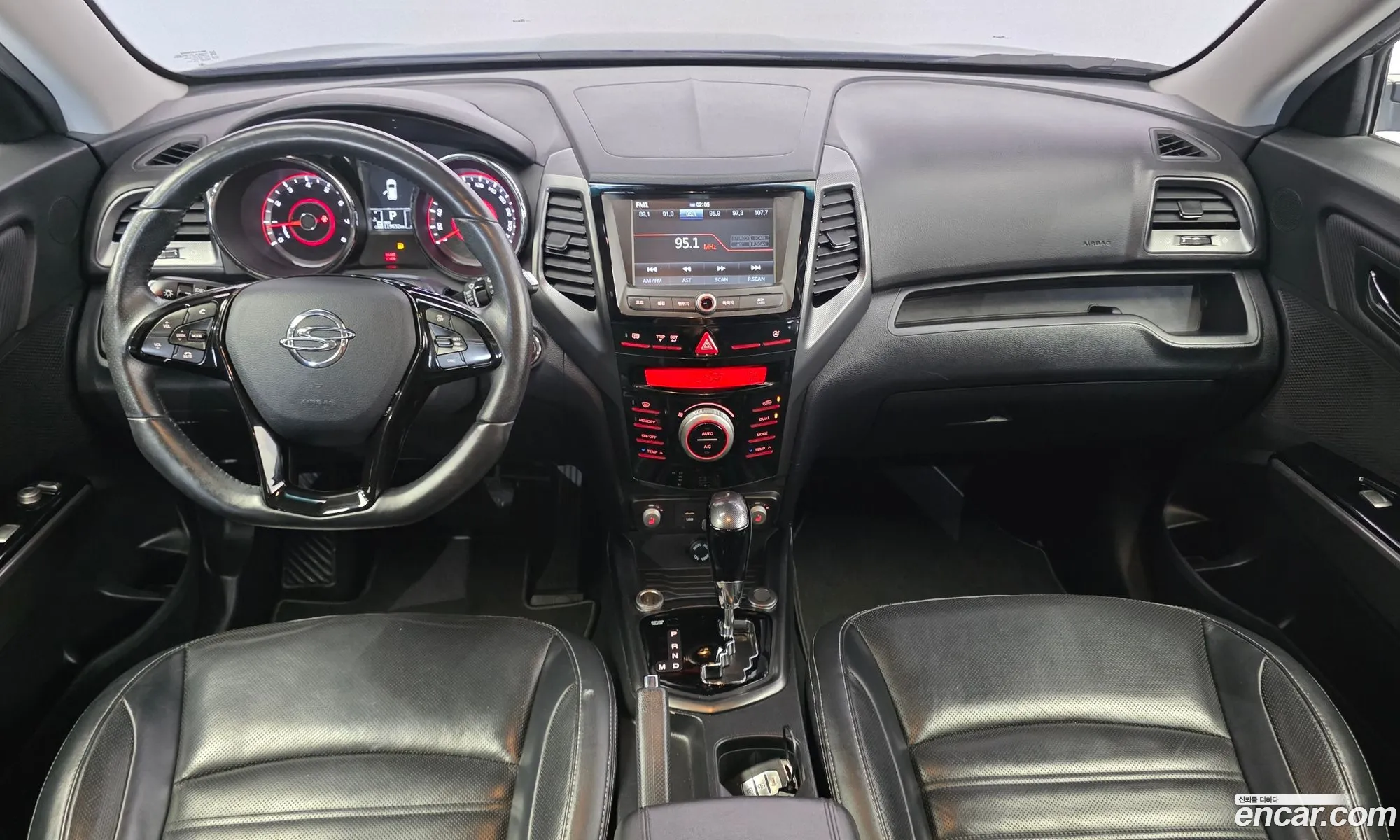 KG Mobility (SsangYong) Tivoli 2017 — 19