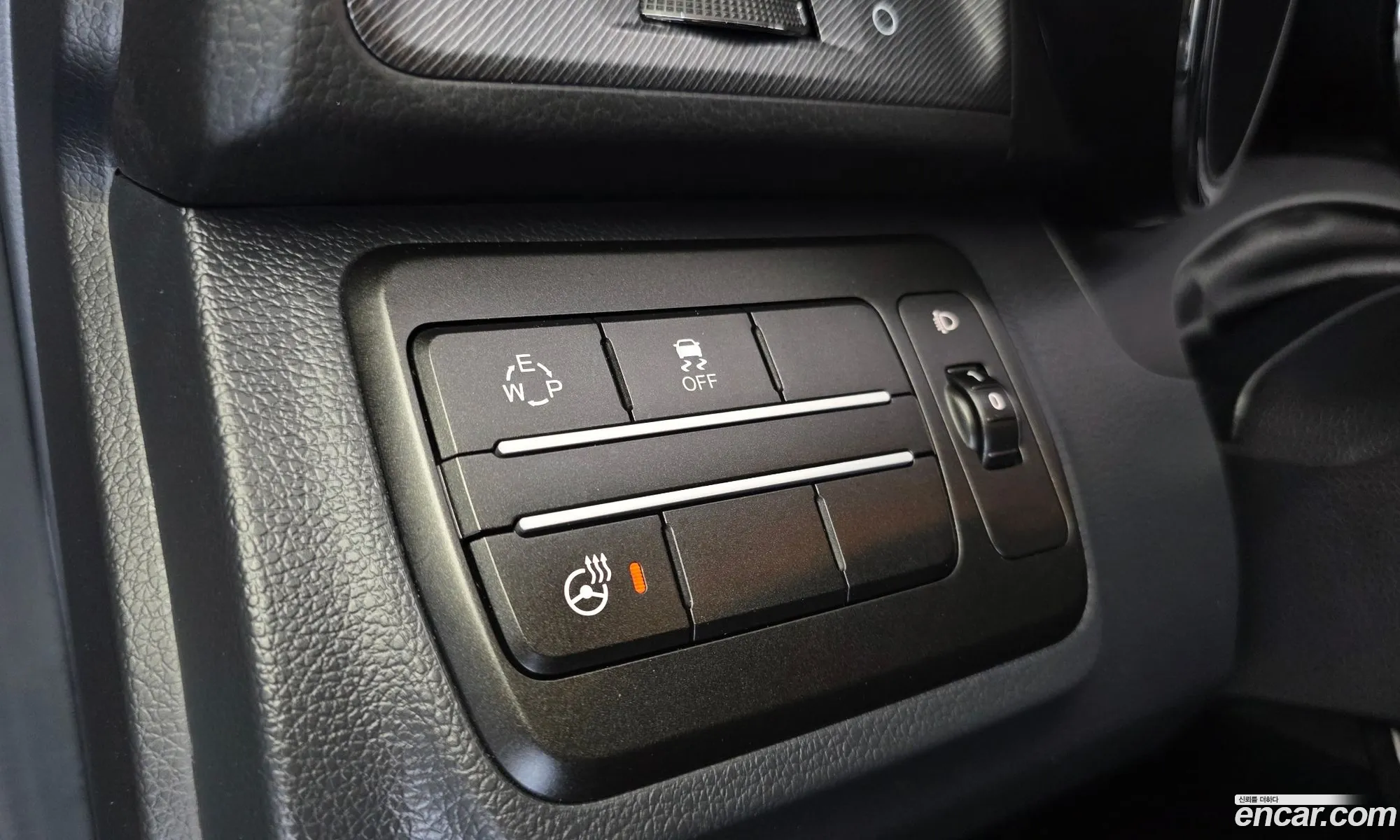 KG Mobility (SsangYong) Tivoli 2017 — 16