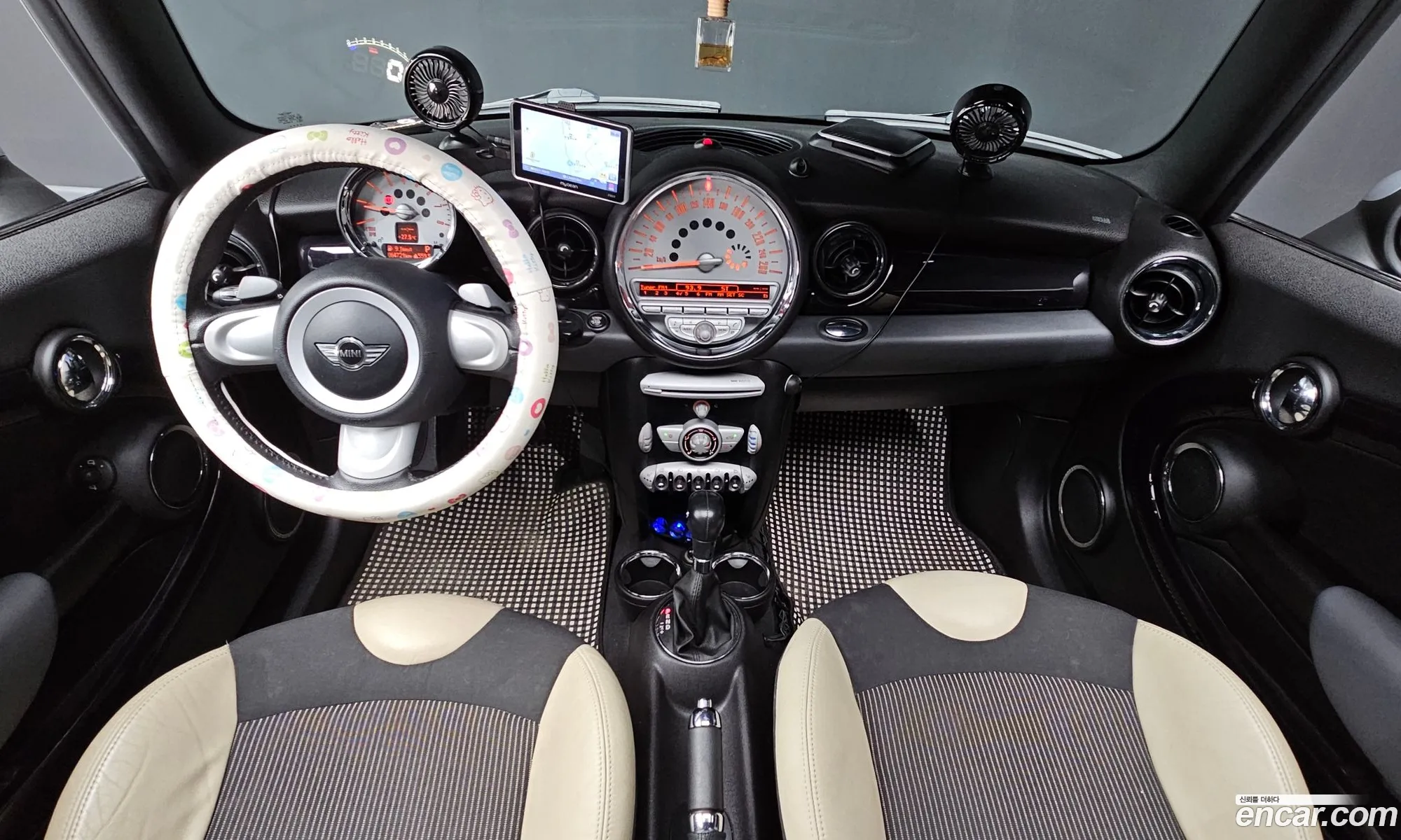 Mini Cooper Clubman 2009 — 2