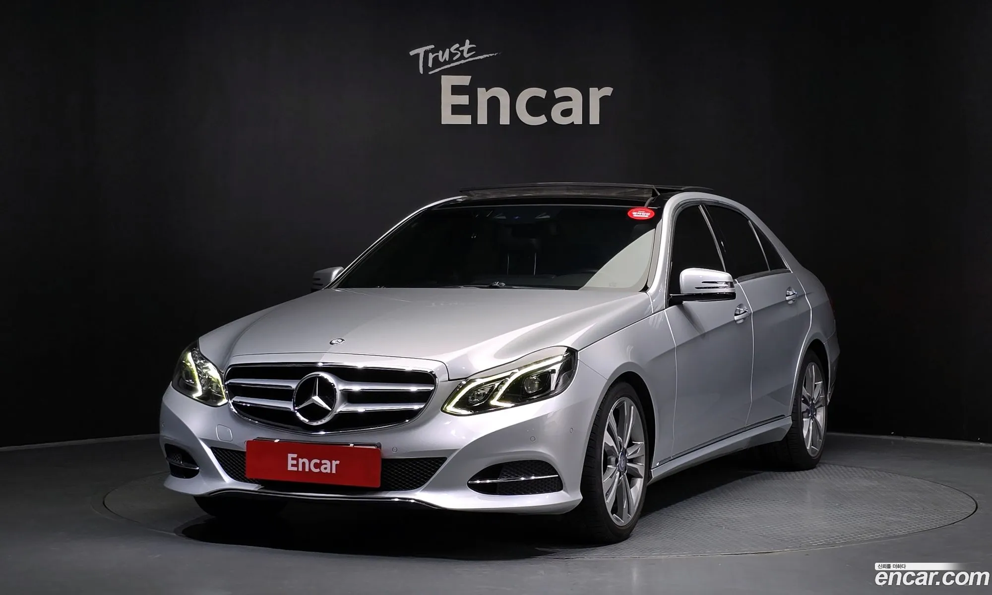 Mercedes-Benz E-Class W212 2013 WDDHF5FB7EA818579 — 11