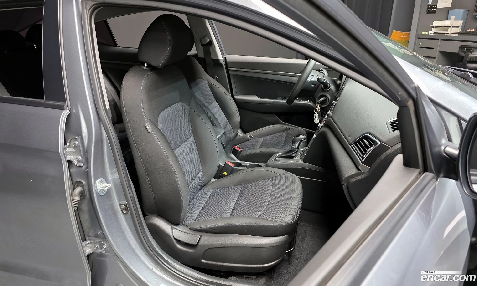 Hyundai Elantra AD 2016 — 3