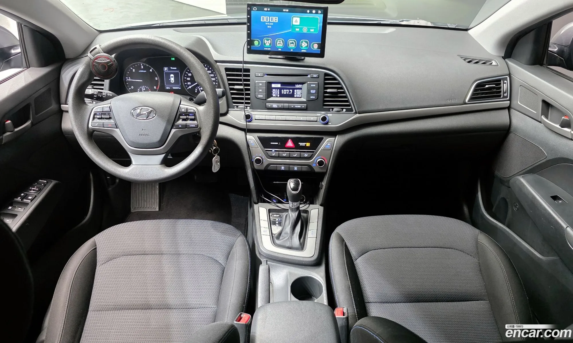 Hyundai Elantra AD 2016 — 5