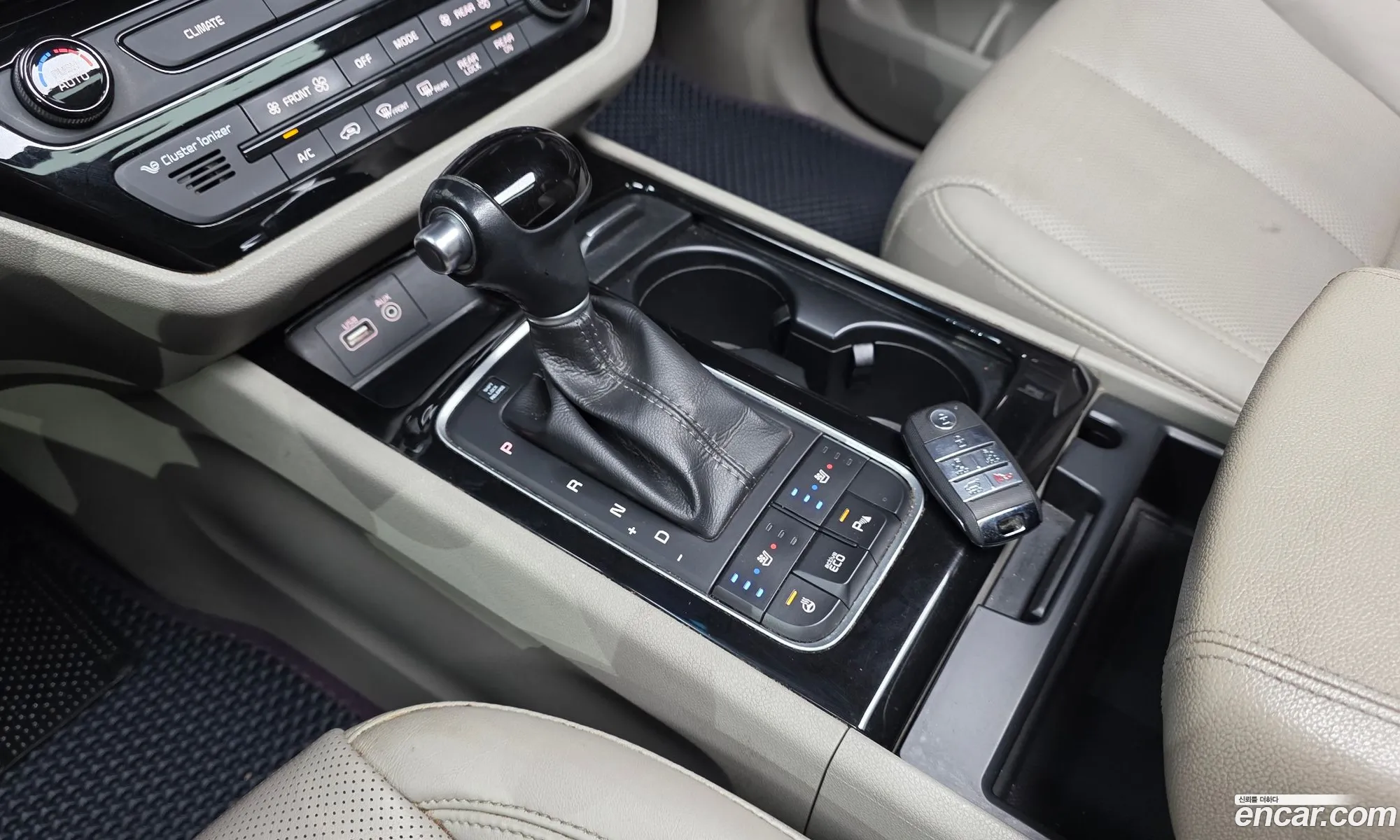 Kia Carnival 2014 — 4
