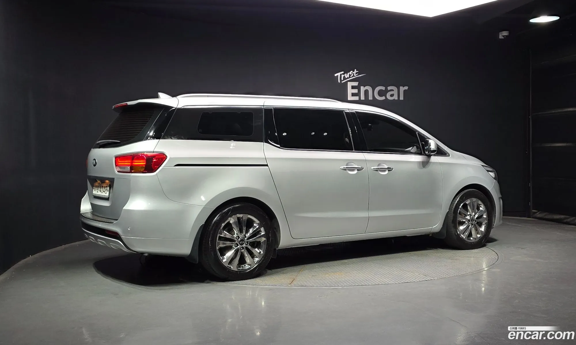 Kia Carnival 2014 — 7