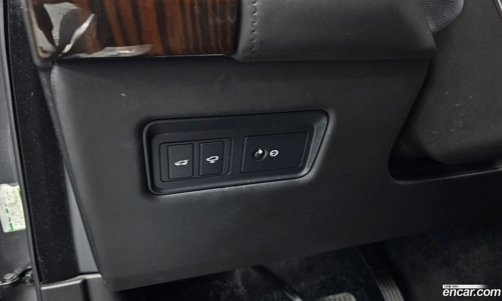 Land Rover Range Rover 2016 SALGA2JF3GA245284 — 13