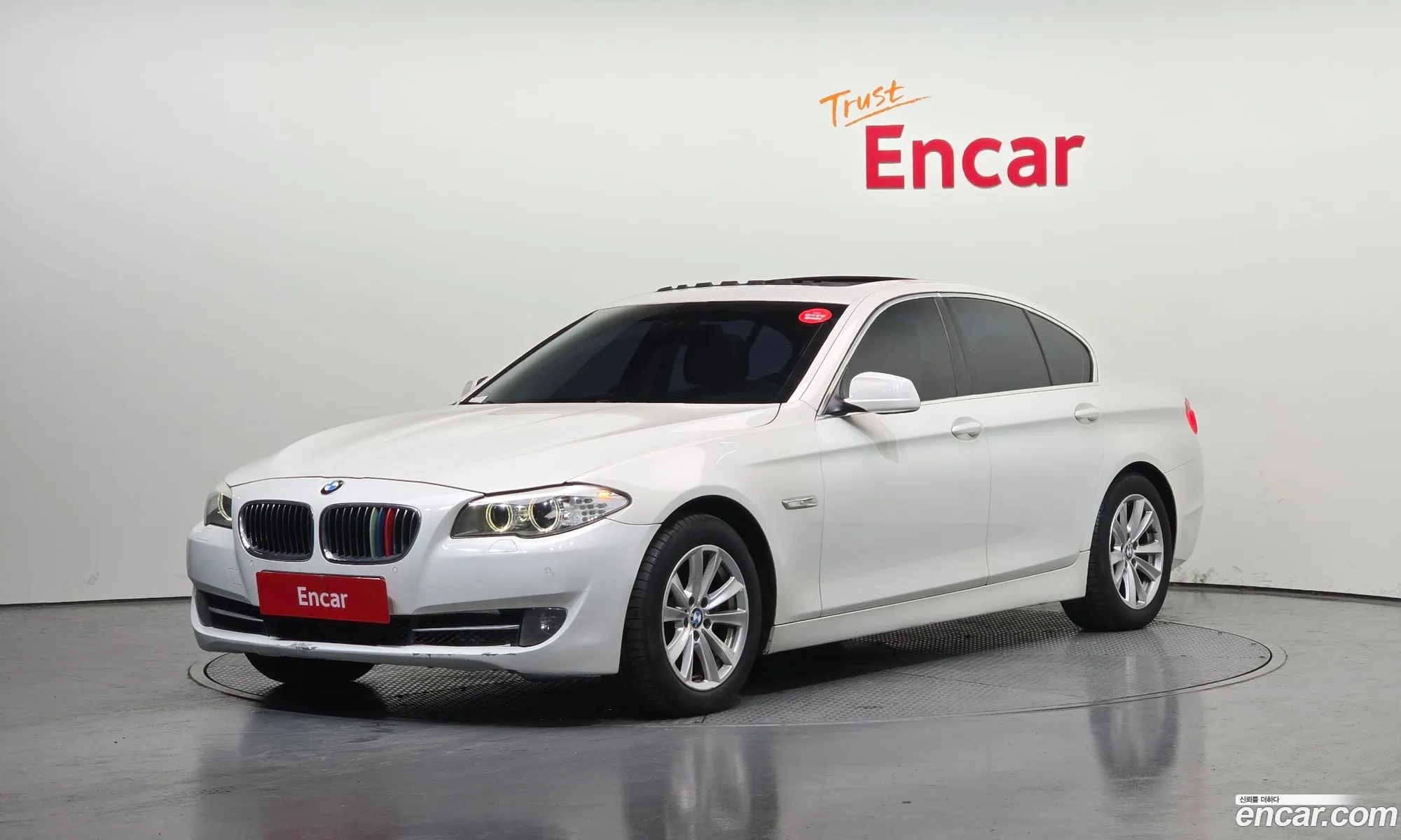BMW 5 Series 2011 — 13