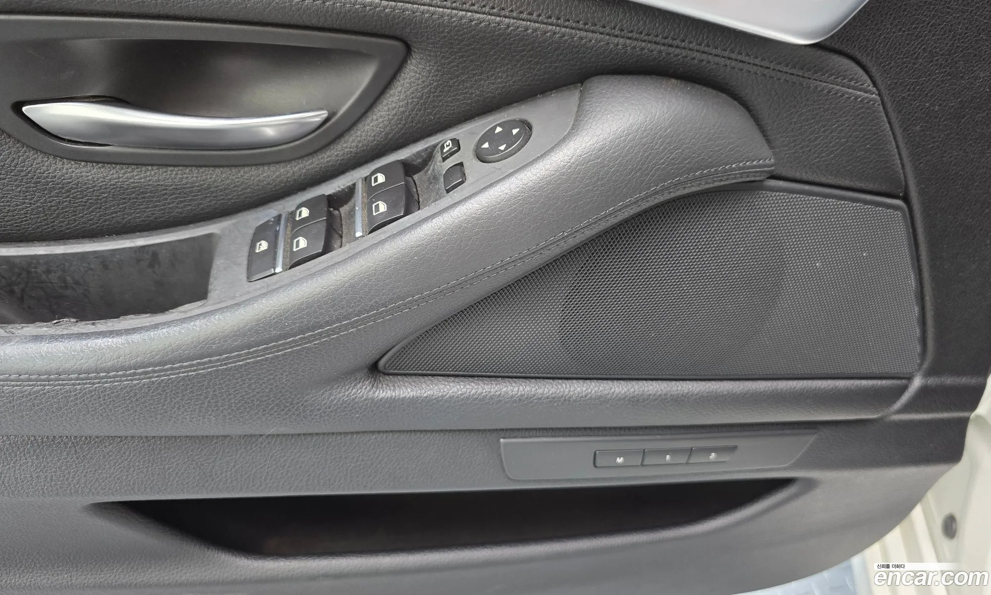 BMW 5 Series 2011 — 18