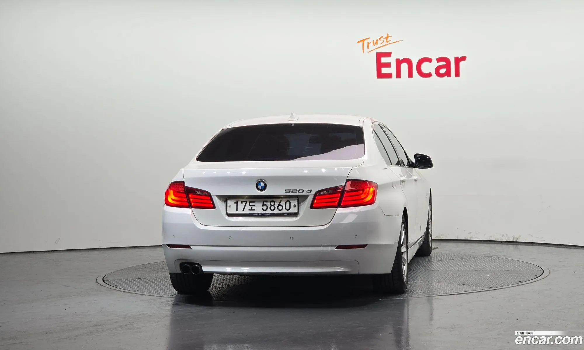 BMW 5 Series 2011 — 6