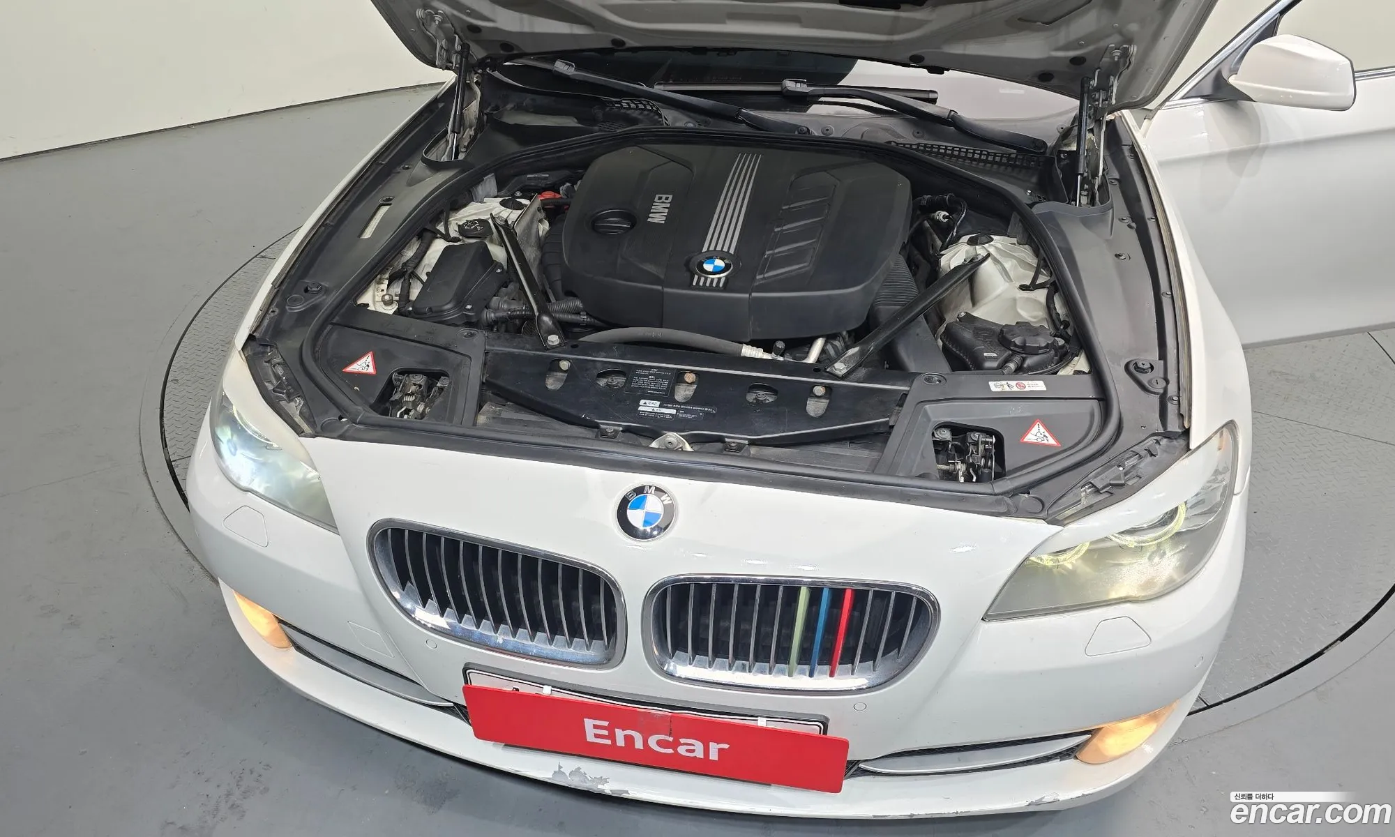 BMW 5 Series 2011 — 12