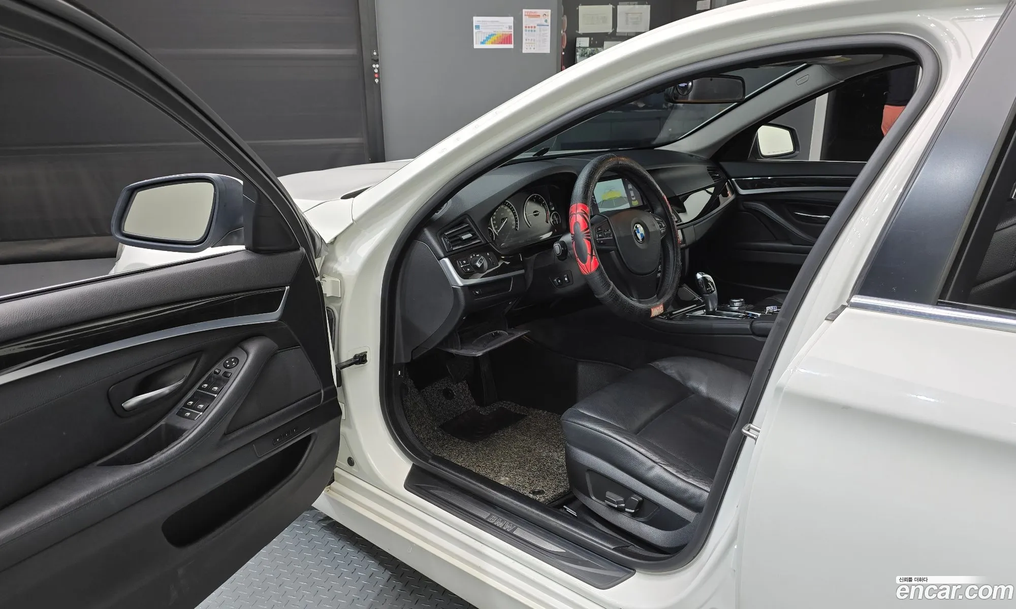 BMW 5 Series 2011 — 5