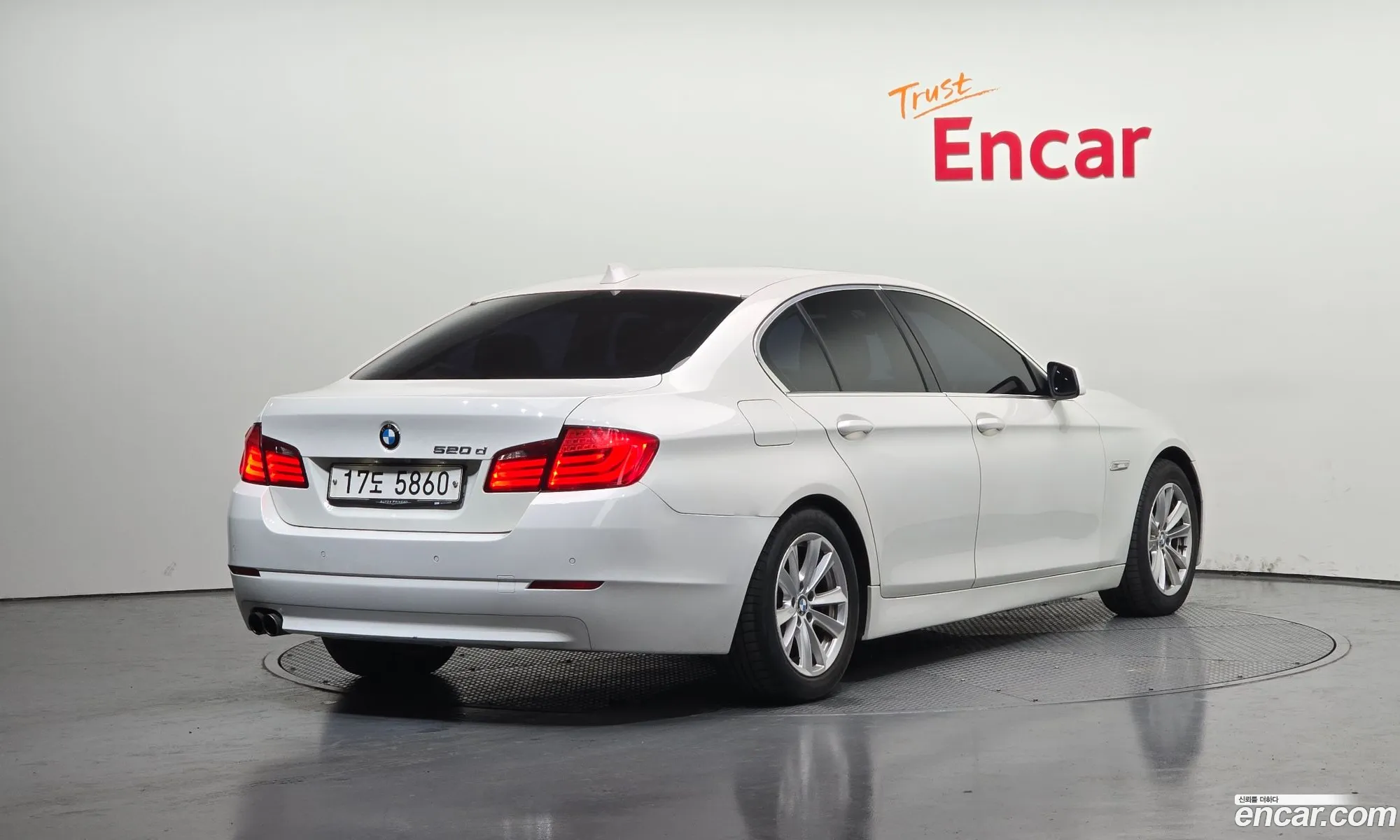 BMW 5 Series 2011 — 4