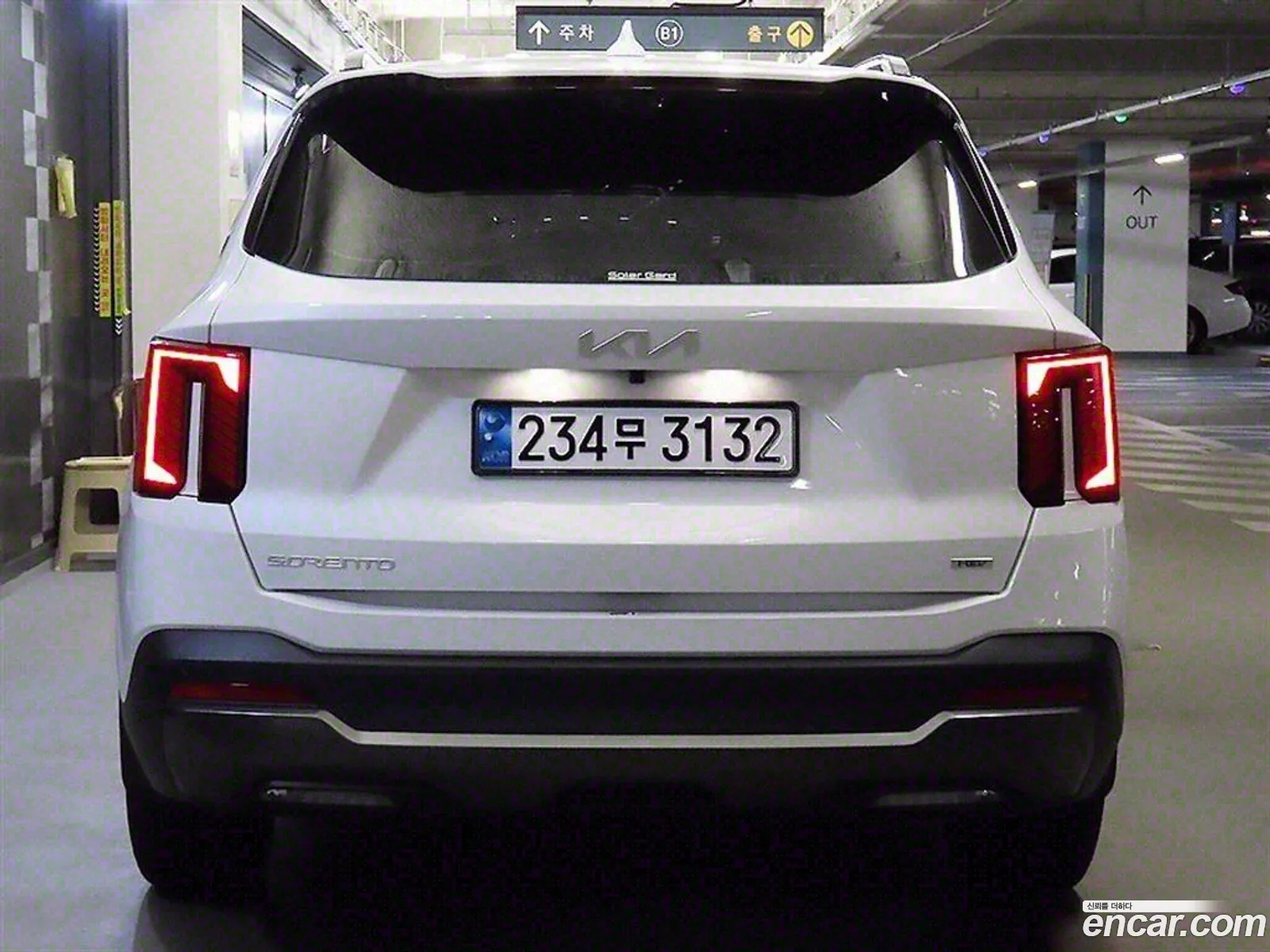 Kia Sorento 2023 — 16