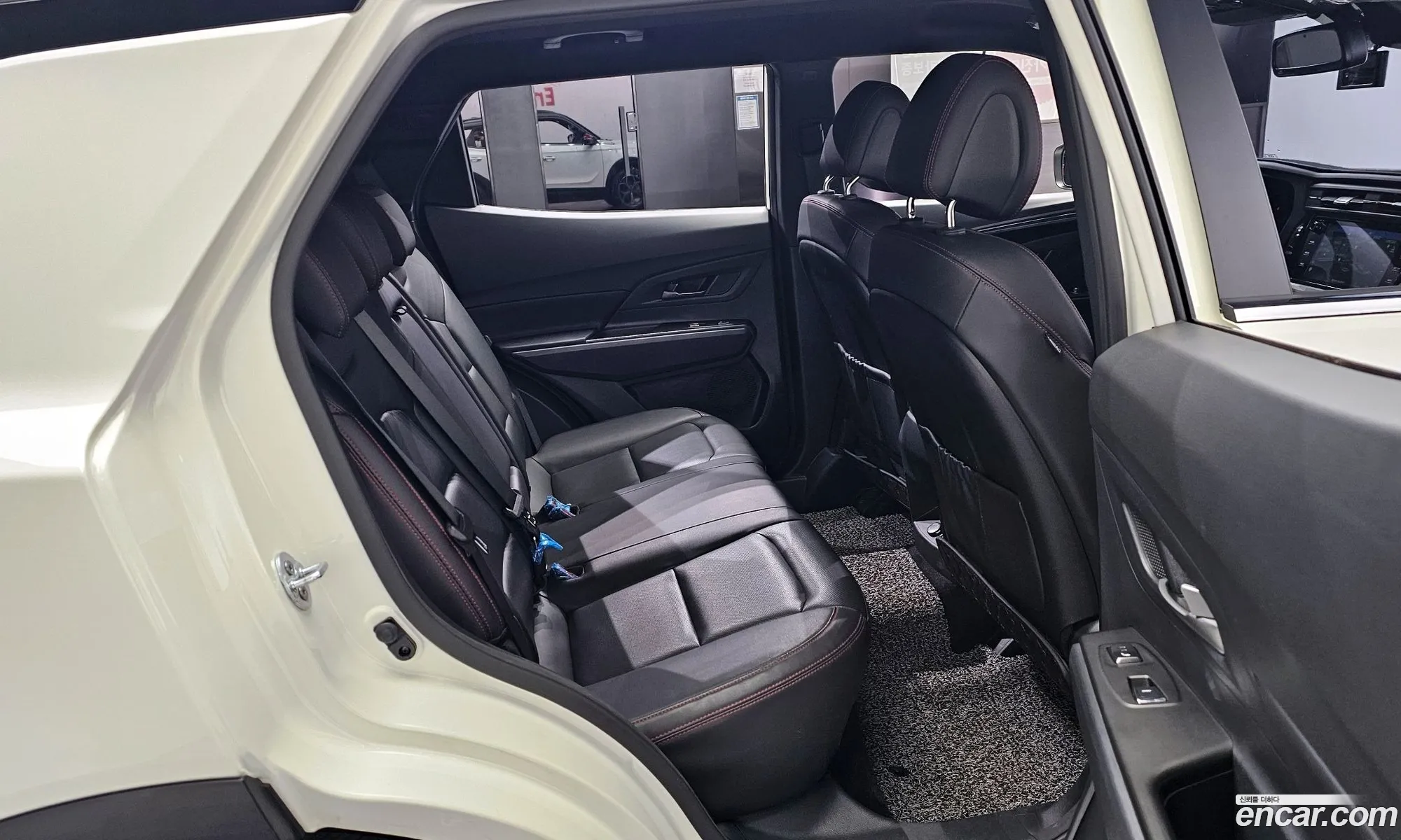 KG Mobility (SsangYong) Beautiful Korando 2020 — 18