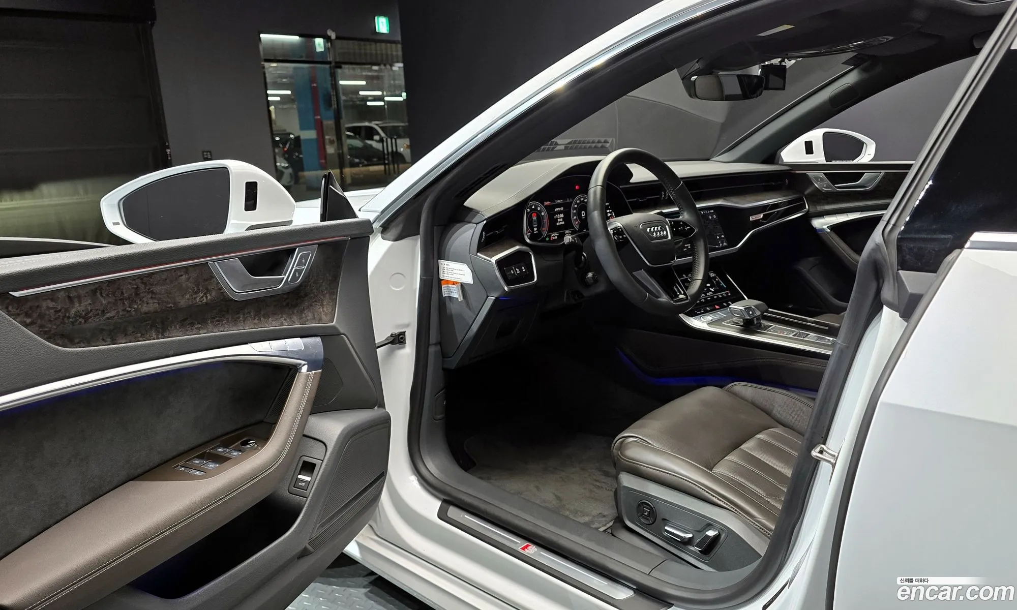 Audi A7 2020 WAUZZZF24LN065061 — 12