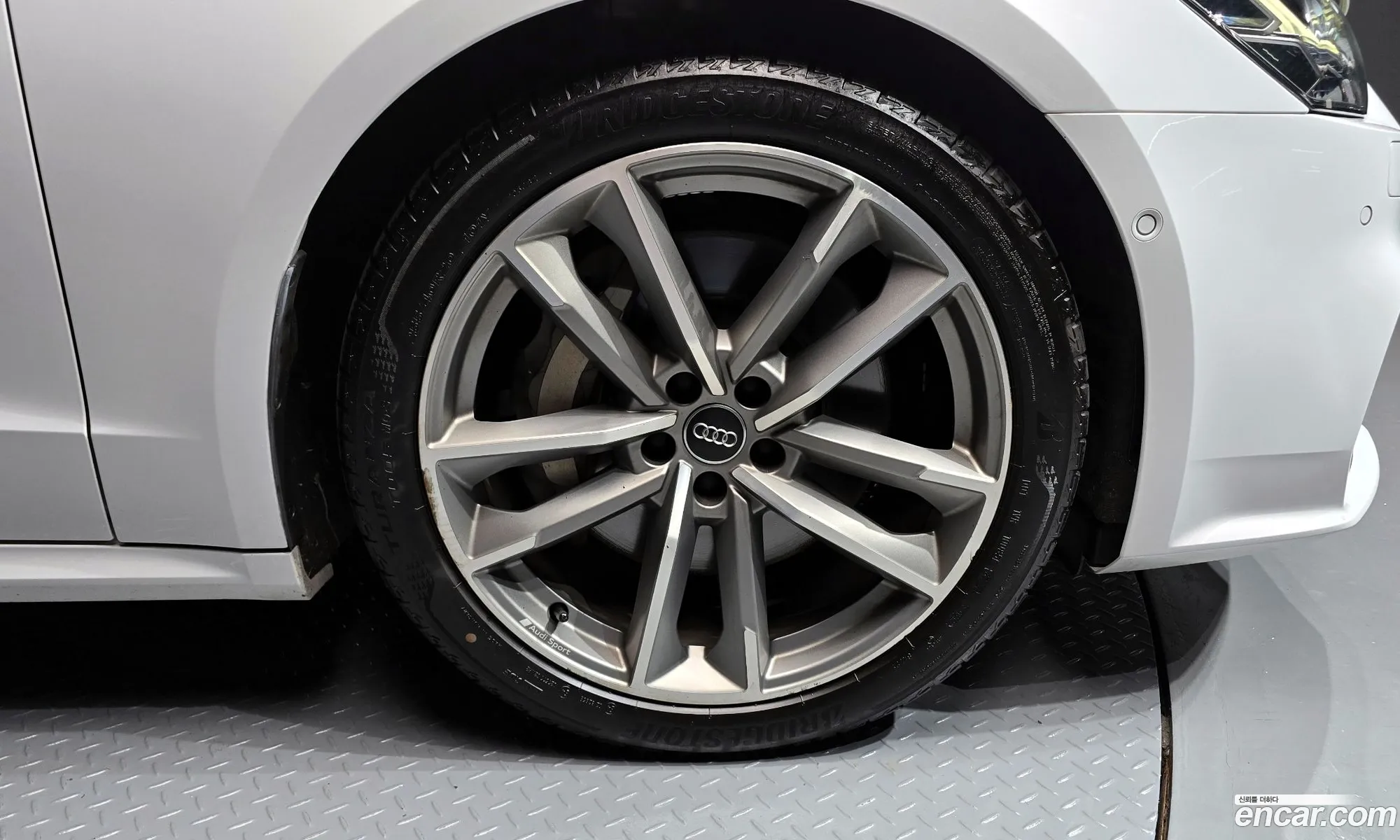 Audi A7 2020 WAUZZZF24LN065061 — 5