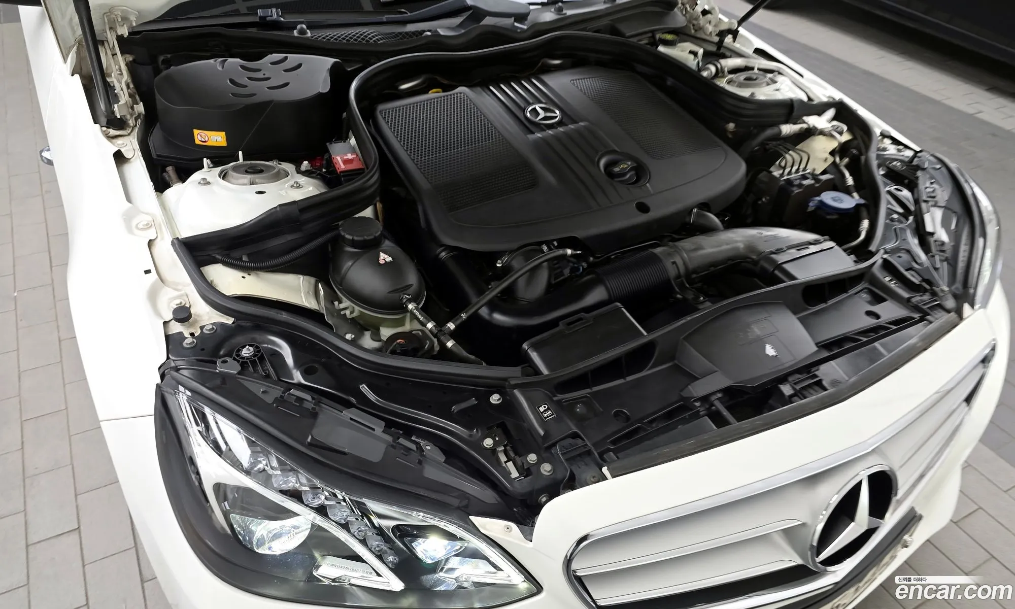 Mercedes-Benz E-Class W212 2014 WDDHF0CB1EA965004 — 15