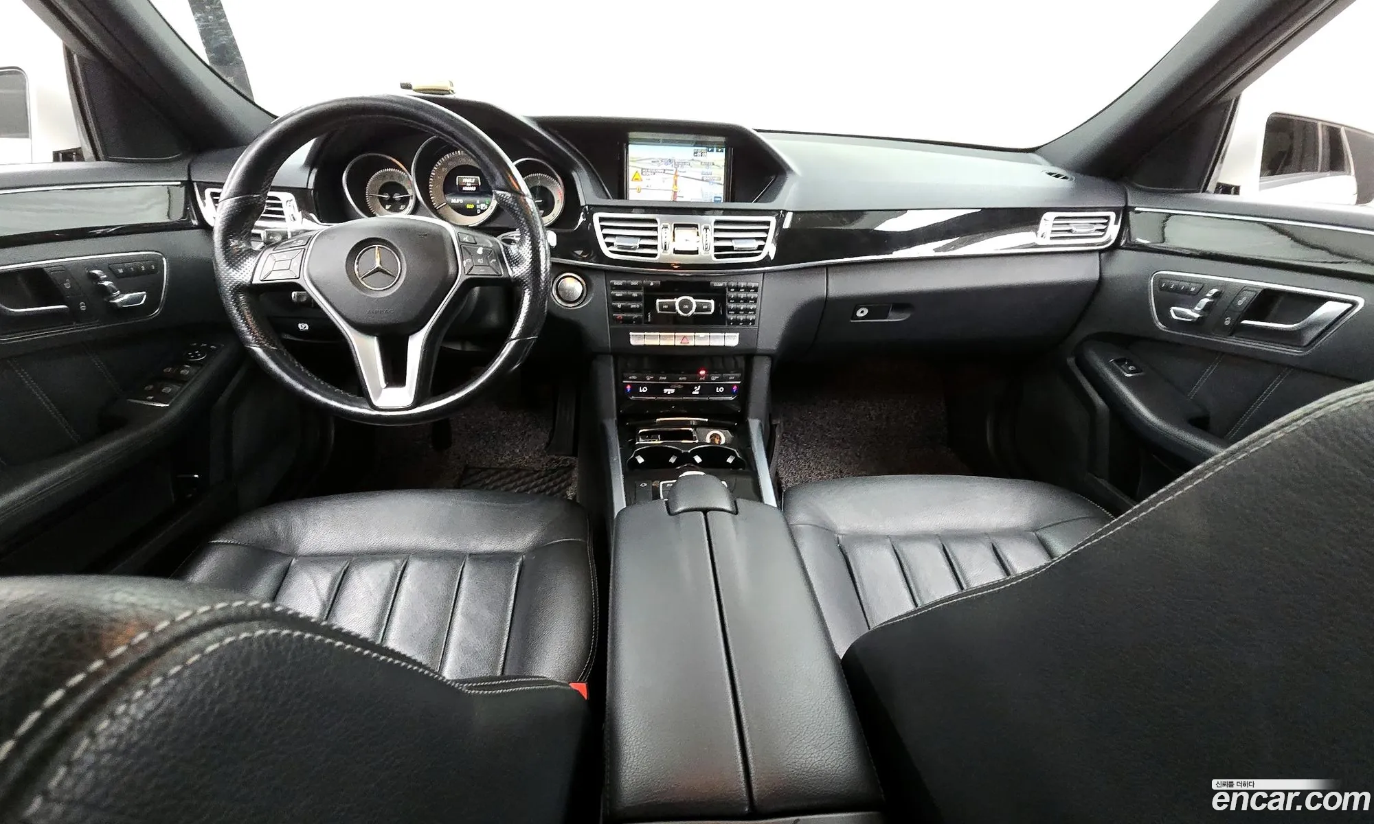 Mercedes-Benz E-Class W212 2014 WDDHF0CB1EA965004 — 16